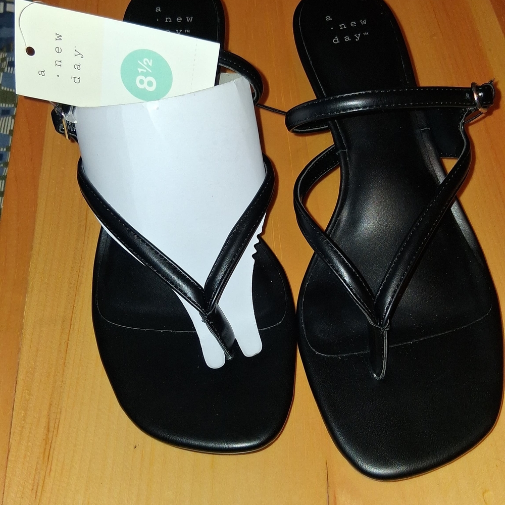 A New Day Women's Black Thong Sandals